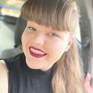 Meet your Posher, Katarina